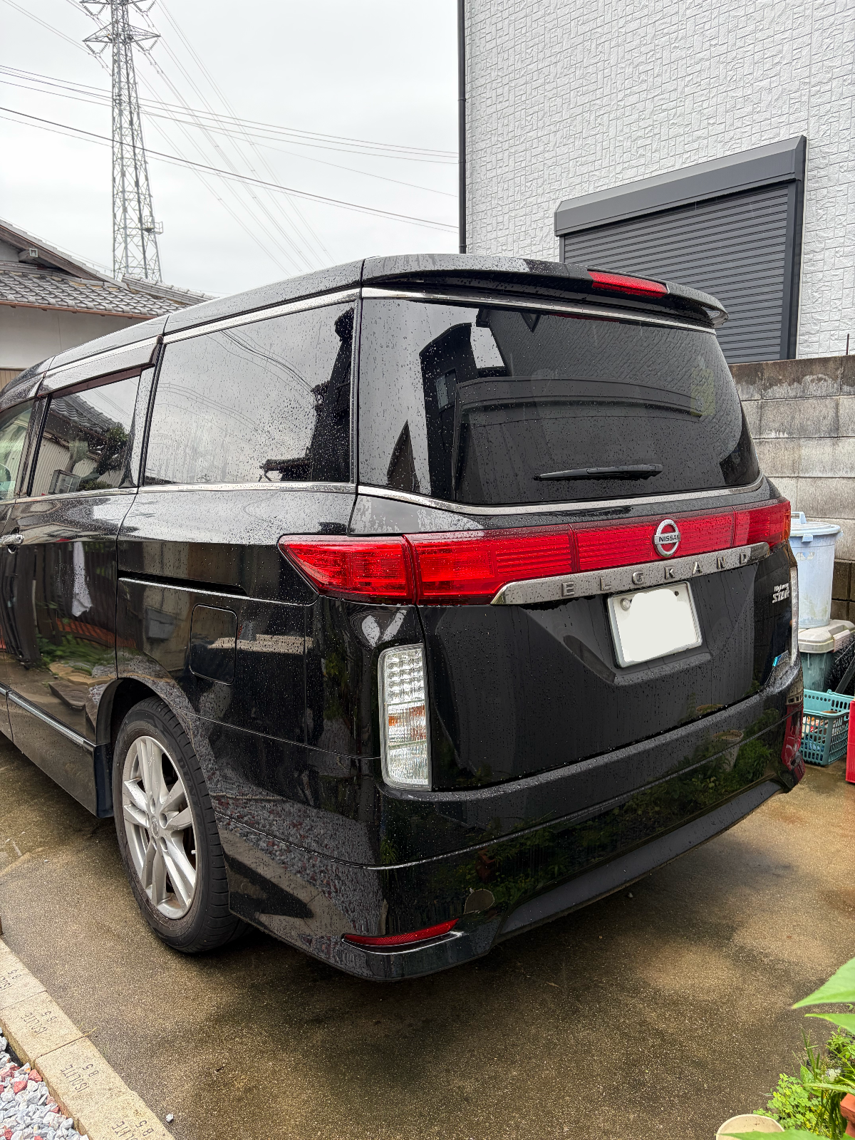 ニッサン エルグランド